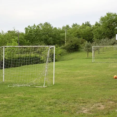 In Tuscany With Patio Casa de Férias