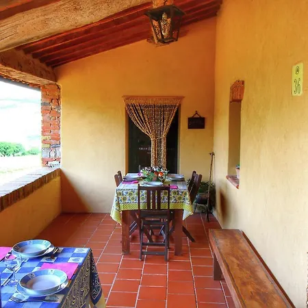 In Tuscany With Patio San Quirico dʼOrcia