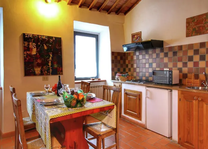 Vakantiehuis In Tuscany With Patio *