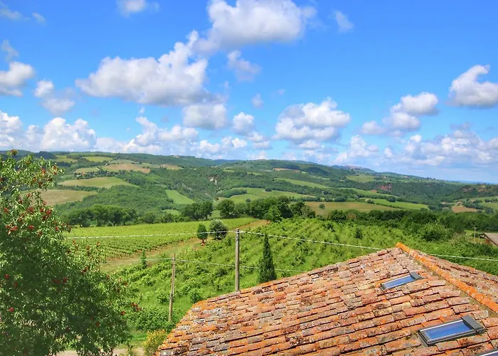 Vakantiehuis In Tuscany With Patio