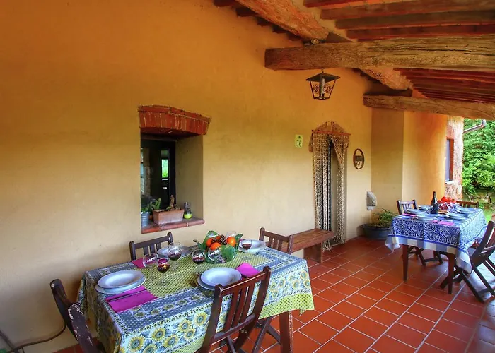 Vakantiehuis In Tuscany With Patio *