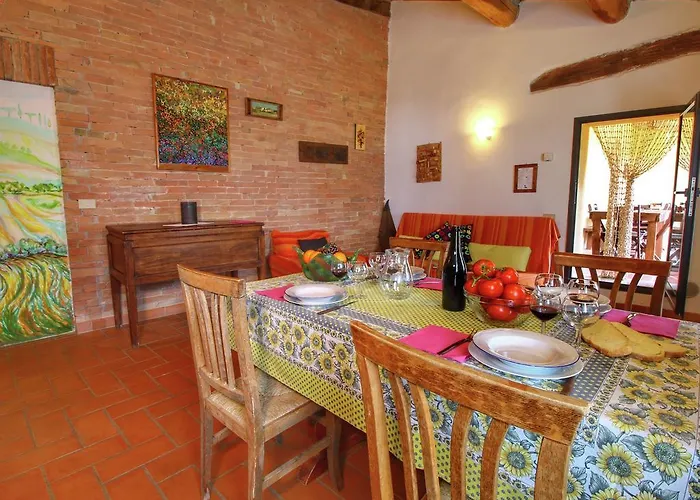 Vakantiehuis In Tuscany With Patio *