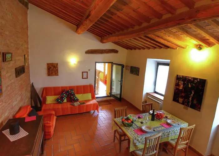 In Tuscany With Patio San Quirico dʼOrcia