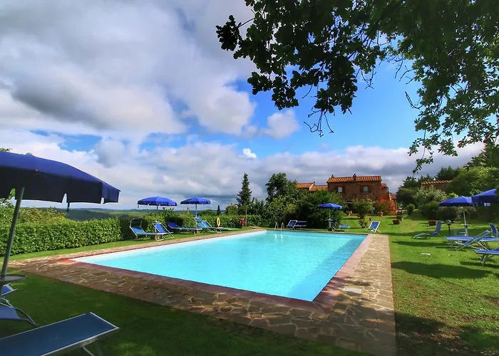 In Tuscany With Patio San Quirico dʼOrcia