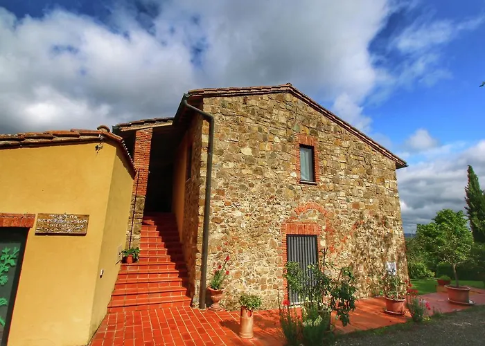In Tuscany With Patio San Quirico dʼOrcia